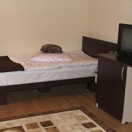 Pension Cleopatra Târgu-Mureş Zewnętrze zdjęcie